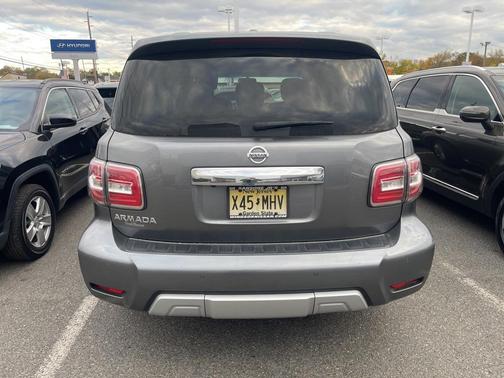 2017 Nissan Armada SV