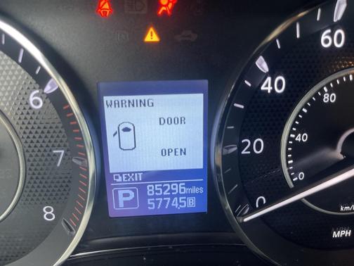 2017 Nissan Armada SV