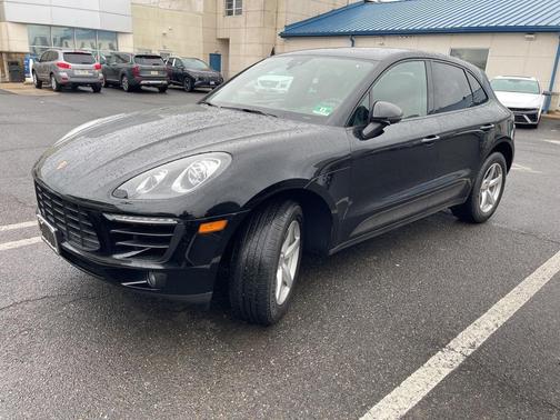 2018 Porsche Macan Sport Edition