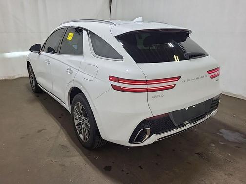 Alta White 2024 Genesis GV70 2.5T
