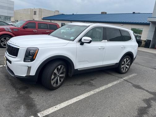 2022 Kia Telluride S