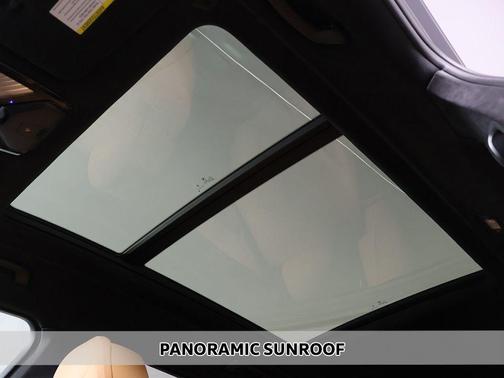 Carbon Black Metallic 2024 BMW X7 xDrive40i