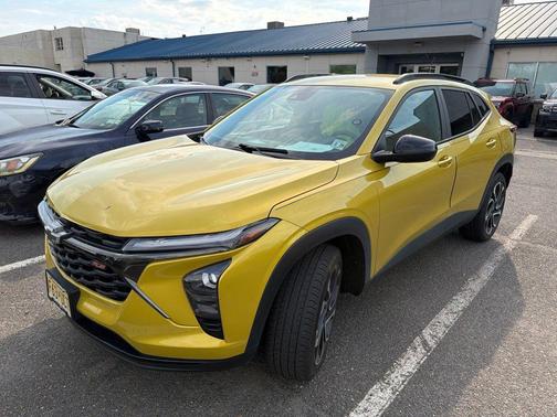 Nitro Yellow 2024 Chevrolet Trax 2RS