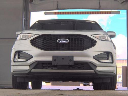 2022 Ford Edge ST-Line