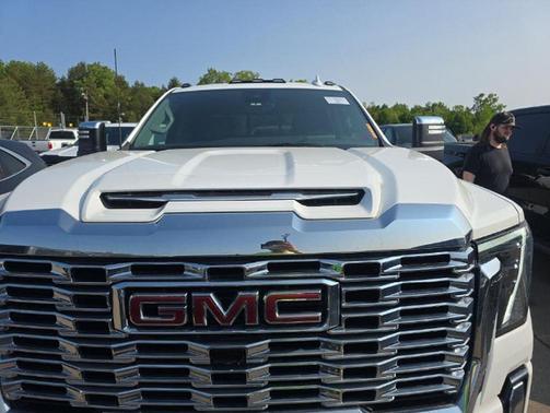 2024 GMC Sierra 3500 Denali