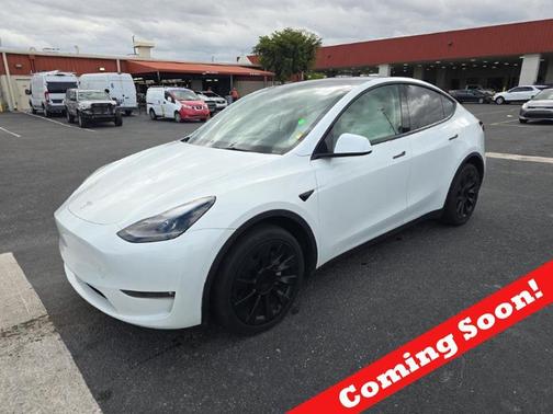 2023 Tesla Model Y Long Range