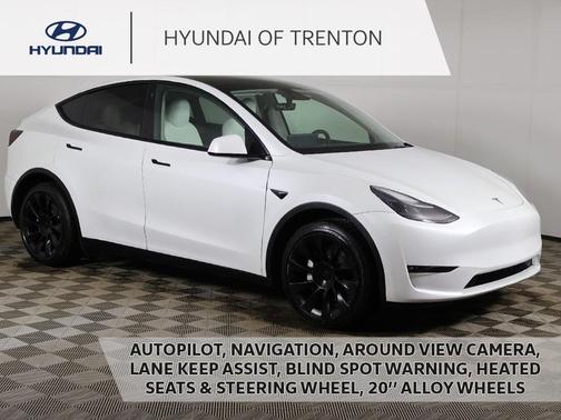 2023 Tesla Model Y Long Range