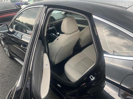 2022 Hyundai SONATA SEL