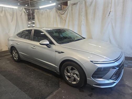 2025 Hyundai SONATA SE