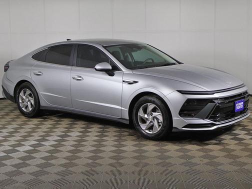 2025 Hyundai SONATA SE