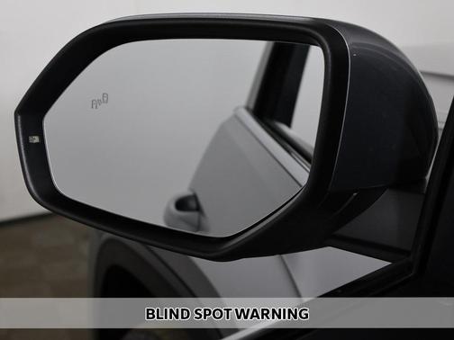 2023 Volkswagen Atlas 3.6L SE w/Technology