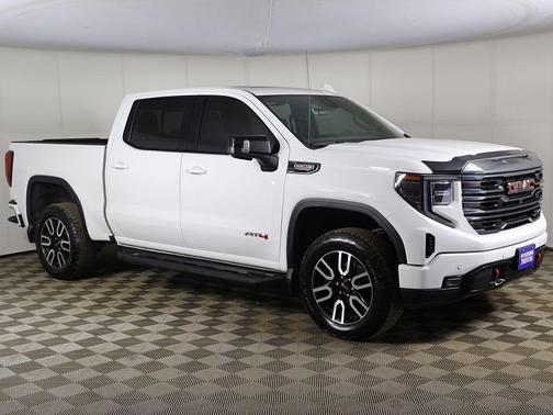 Summit White 2024 GMC Sierra 1500 AT4