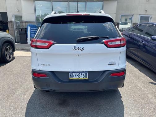 2018 Jeep Cherokee Latitude