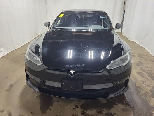 Black 2023 Tesla Model S Plaid