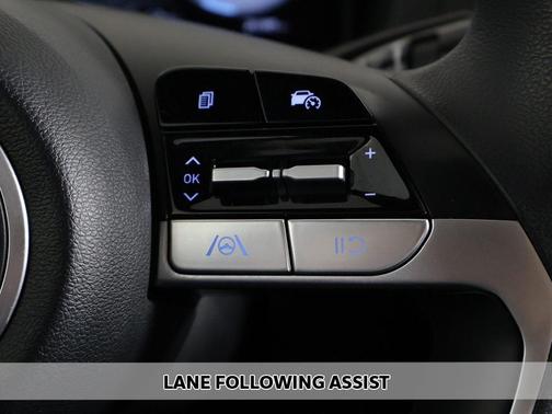 Ice White 2022 Hyundai SANTA CRUZ 2.5L SEL