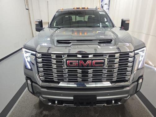 2024 GMC Sierra 2500 Denali
