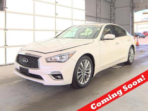 2022 INFINITI Q50 LUXE