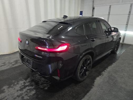 2024 BMW X4 M40i