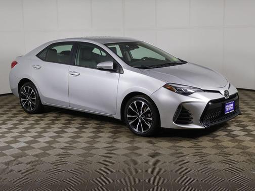 Classic Silver Metallic 2019 Toyota Corolla SE