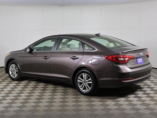 2017 Hyundai SONATA SE