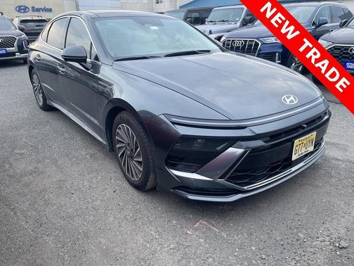 2025 Hyundai SONATA Hybrid Limited