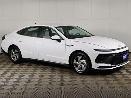 2025 Hyundai SONATA SE