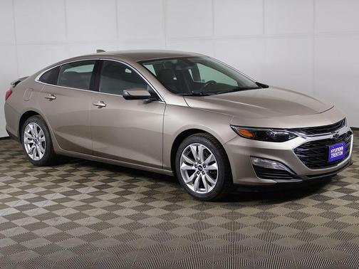 Mineral Gray Metallic 2022 Chevrolet Malibu RS