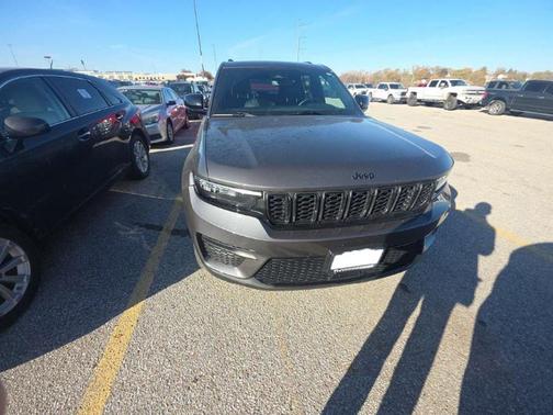 2023 Jeep Grand Cherokee Altitude