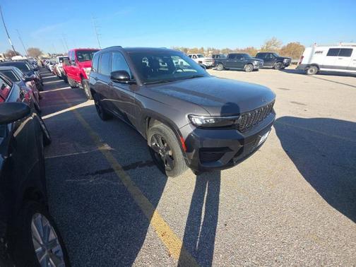 2023 Jeep Grand Cherokee Altitude