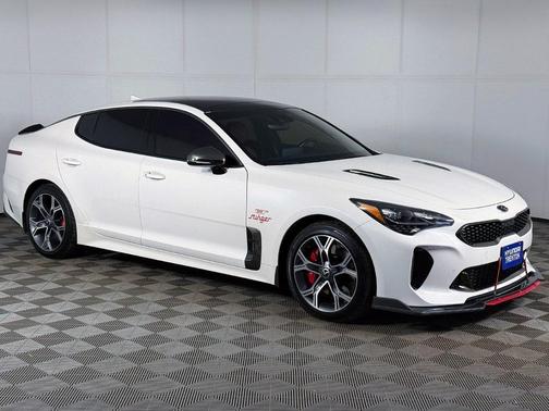 2019 Kia Stinger GT1