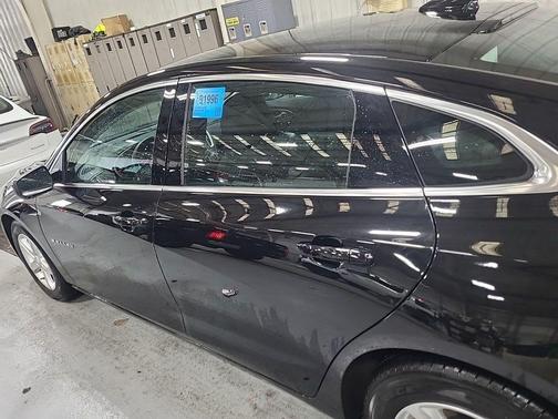 Mosaic Black Metallic 2024 Chevrolet Malibu LT