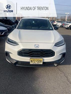 Platinum White Pearl 2023 Honda HR-V Sport