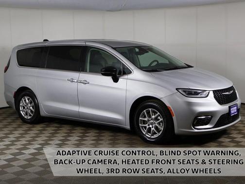 2024 Chrysler Pacifica Touring-L