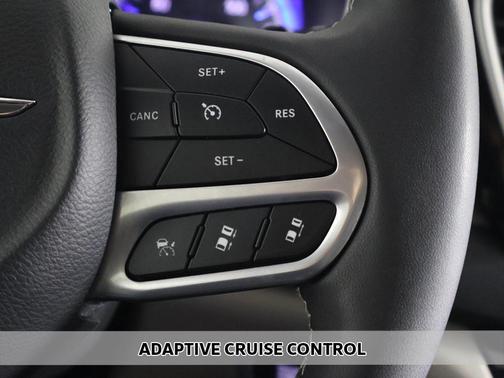 2024 Chrysler Pacifica Touring-L