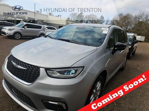 2024 Chrysler Pacifica Touring-L