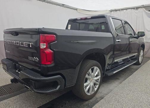 Black 2024 Chevrolet Silverado 1500 High Country