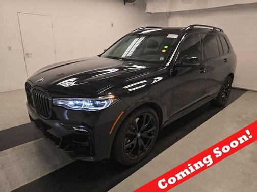 2022 BMW X7 M50i