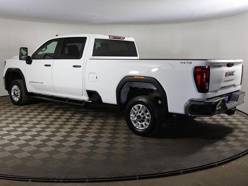 2024 GMC Sierra 2500 Pro