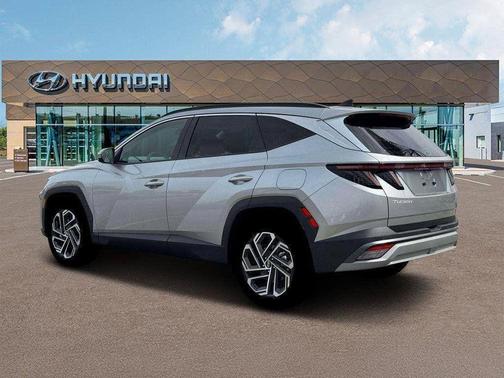 Shimmering Silver 2026 Hyundai TUCSON Limited