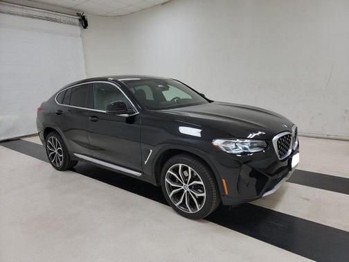 2023 BMW X4 xDrive30i