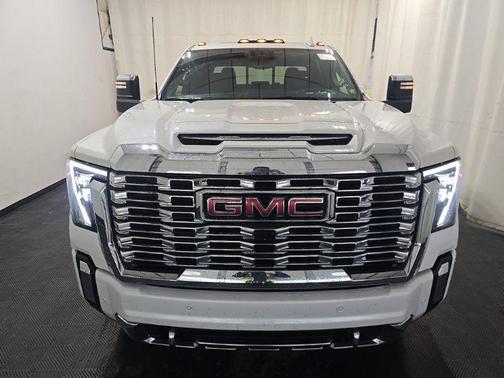 White Frost 2024 GMC Sierra 2500 Denali