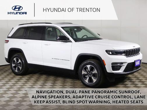 Bright White Clearcoat 2022 Jeep Grand Cherokee 4xe Base