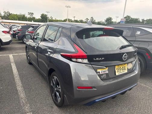 Gun Metallic 2022 Nissan Leaf SV PLUS