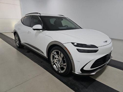 Alta White 2024 Genesis GV60 Performance