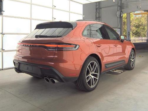 2022 Porsche Macan S