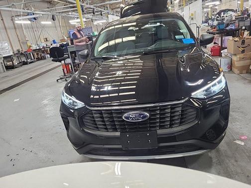 Black Metallic 2024 Ford Escape Active