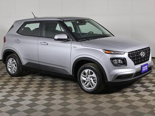 2023 Hyundai VENUE SE