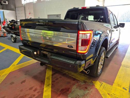 Smoked Quartz Metallic Tinted Clearcoat 2022 Ford F-150 Platinum