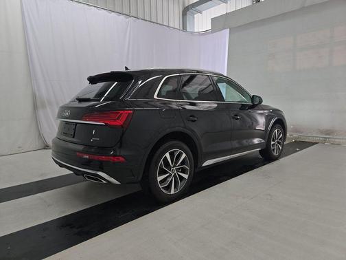 2023 Audi Q5 45 S line Premium Plus