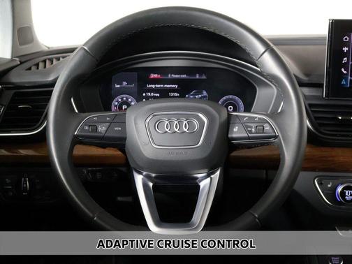 Mythos Black Metallic 2023 Audi Q5 45 S line Premium Plus